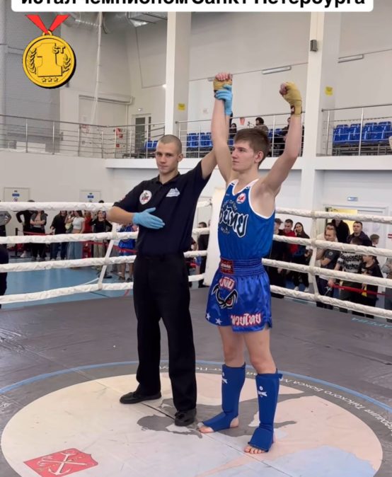 Победитель по тайскому боксу